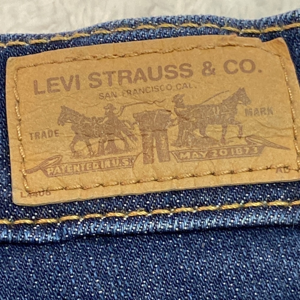 Levi’s 515 Bootcut Jeans 8 Short Dark wash - Picture 4 of 9